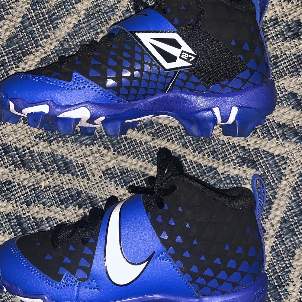 Nike baseball cleats